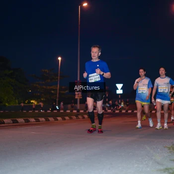 Runner Photo 3437686