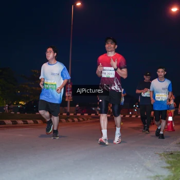 Runner Photo 3437687