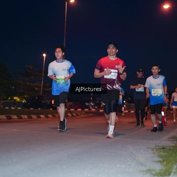 Runner Photo 3437689