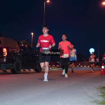 Runner Photo 3437690