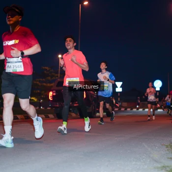 Runner Photo 3437692