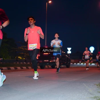 Runner Photo 3437693