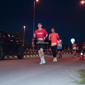 Runner Photo 3437697