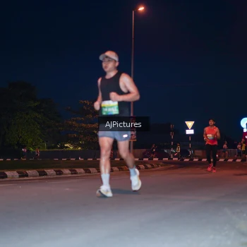 Runner Photo 3437698