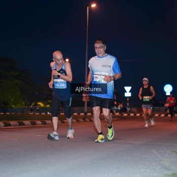 Runner Photo 3437700