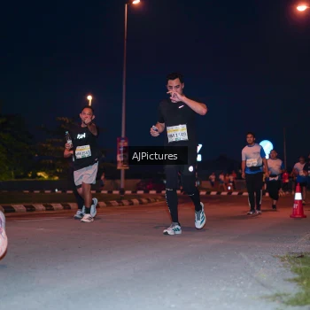 Runner Photo 3437711