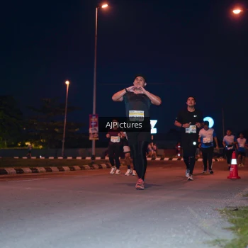 Runner Photo 3437716