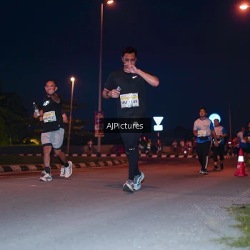 Runner Photo 3437717