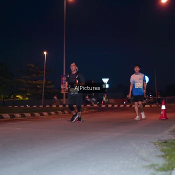 Runner Photo 3437729
