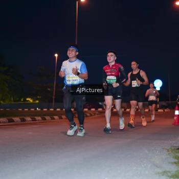 Runner Photo 3437735