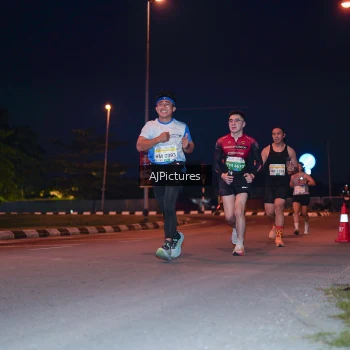 Runner Photo 3437736