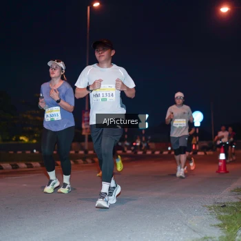 Runner Photo 3437740