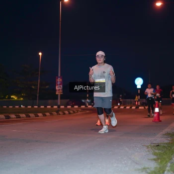 Runner Photo 3437741