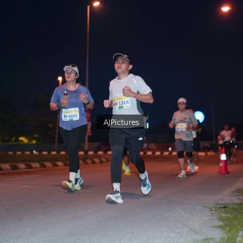 Runner Photo 3437742