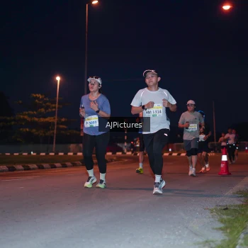 Runner Photo 3437743