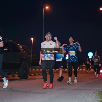 Runner Photo 3437751