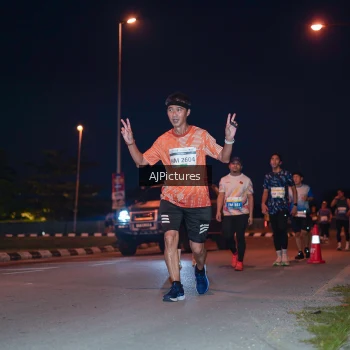 Runner Photo 3437755