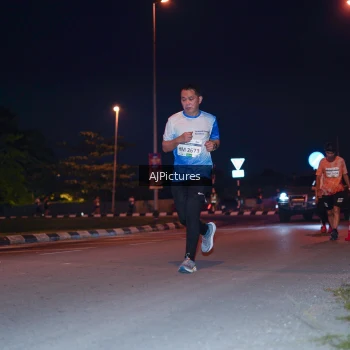 Runner Photo 3437759
