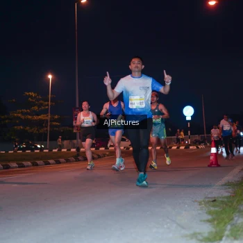 Runner Photo 3437764