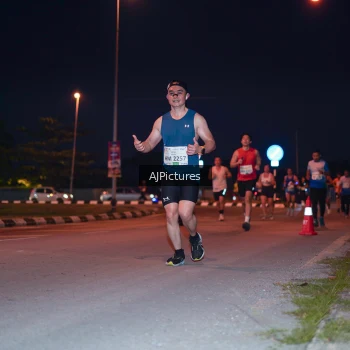 Runner Photo 3437770