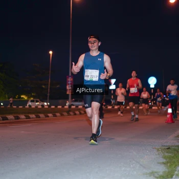 Runner Photo 3437772