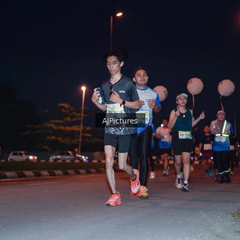 Runner Photo 3437776