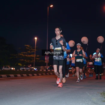 Runner Photo 3437781