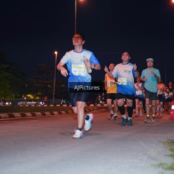 Runner Photo 3437790