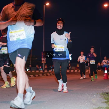 Runner Photo 3437798