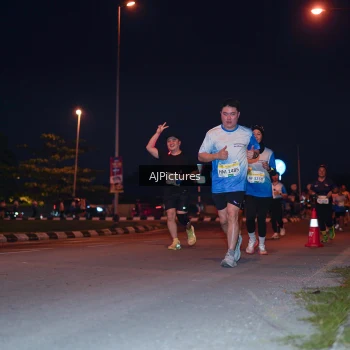 Runner Photo 3437806