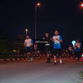 Runner Photo 3437819