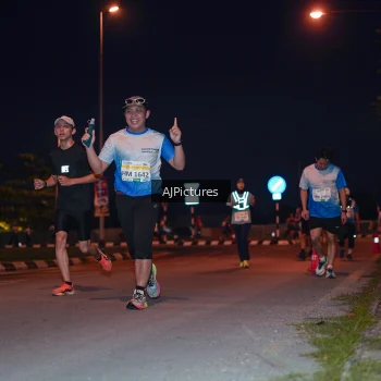 Runner Photo 3437830