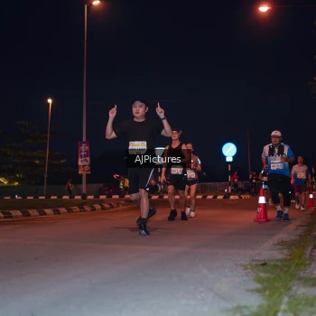 Runner Photo 3437831