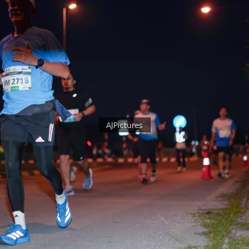 Runner Photo 3437837