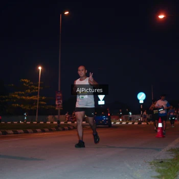 Runner Photo 3437839