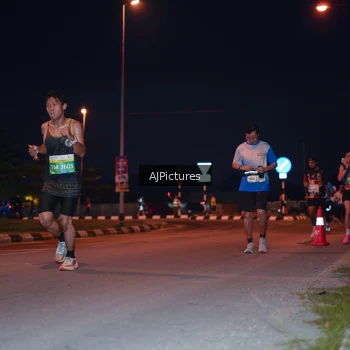 Runner Photo 3437840
