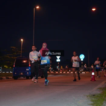 Runner Photo 3437843