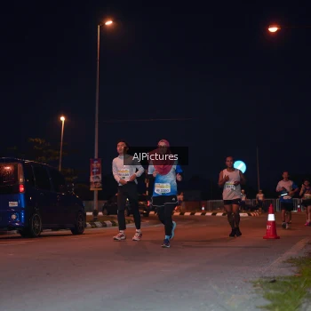 Runner Photo 3437846