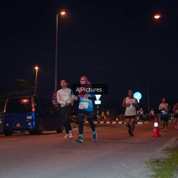 Runner Photo 3437848