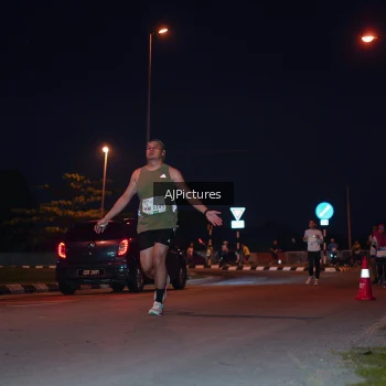 Runner Photo 3437849