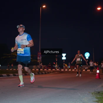 Runner Photo 3437853