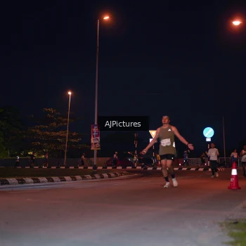 Runner Photo 3437854