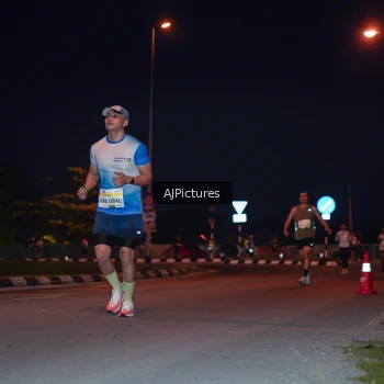 Runner Photo 3437855