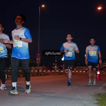 Runner Photo 3437869
