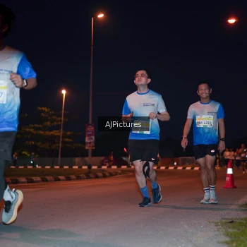 Runner Photo 3437872