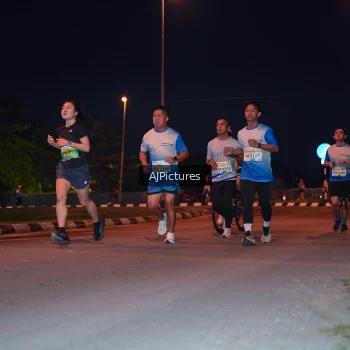 Runner Photo 3437874