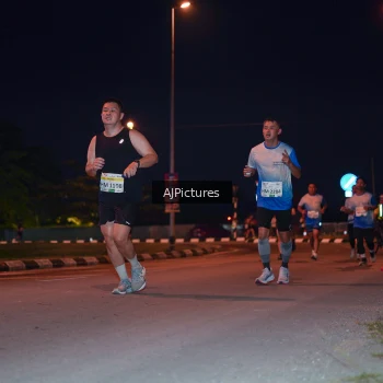Runner Photo 3437879