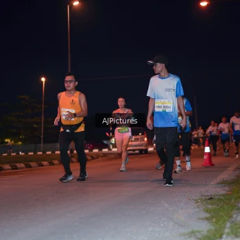 Runner Photo 3437885