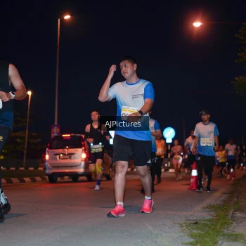 Runner Photo 3437894