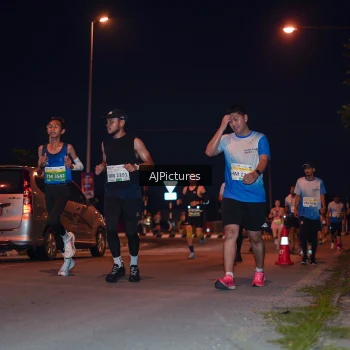Runner Photo 3437895